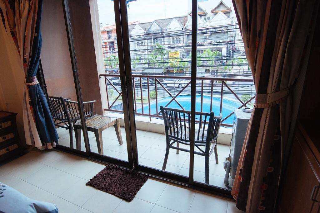 The Bed Hotel Pattaya Exterior photo